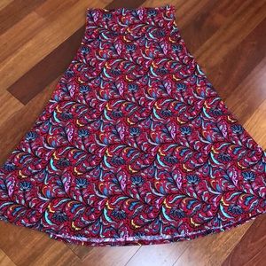 Floral Lularoe Maxi skirt, new w/o tags, size XL